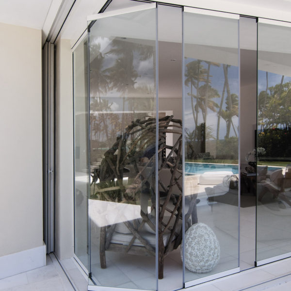 Se desliza por ángulos Se desliza por ángulos